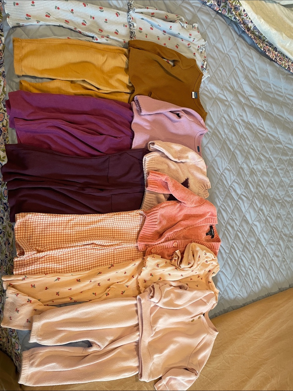 DKNYC, Old Navy ,Cat & Jack Girls Matching Set Lot of 7 Tops and Bottoms